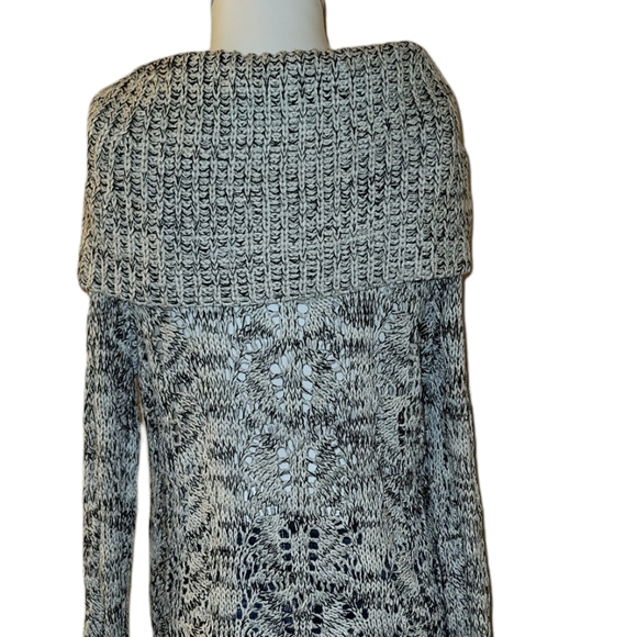 Sweaters - Picture 7 of 15